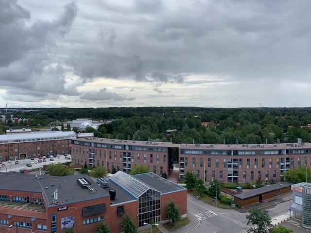 Modern One Bedroom City Apartment Nearby Airport Vantaa Bagian luar foto